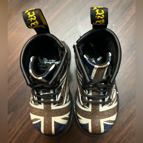 Toddler British flag dr martens - Picture 5 of 5